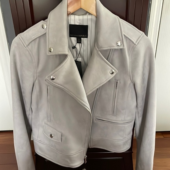 New gray Banana Republic blazer.  Never worn NWT Size small - Picture 1 of 6